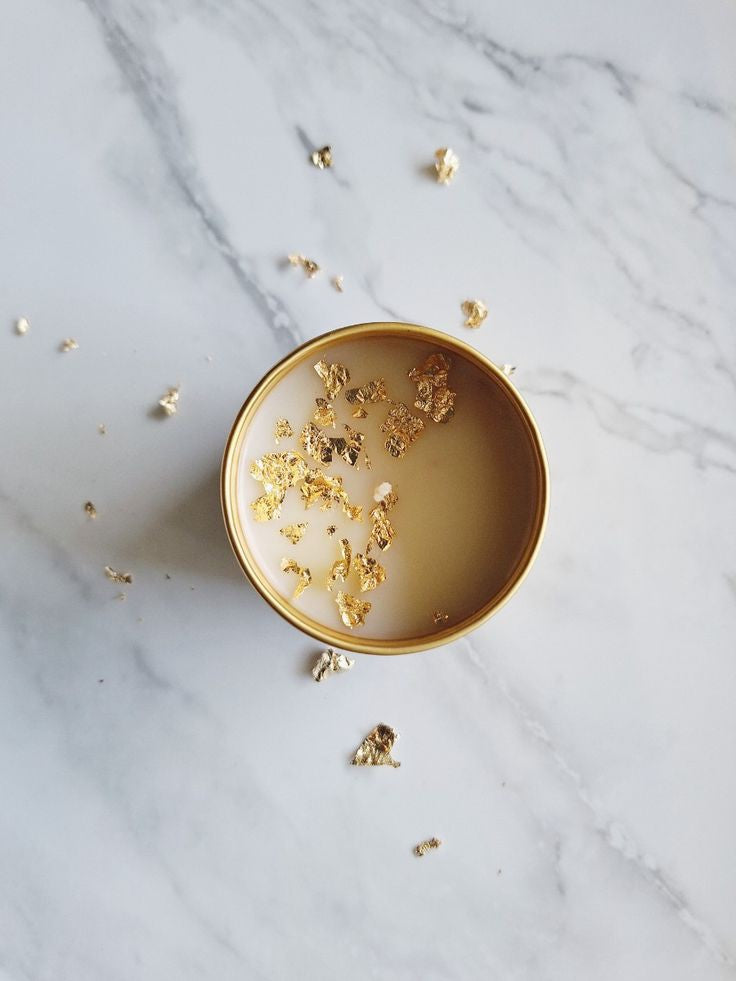 Gold Flakes Candle