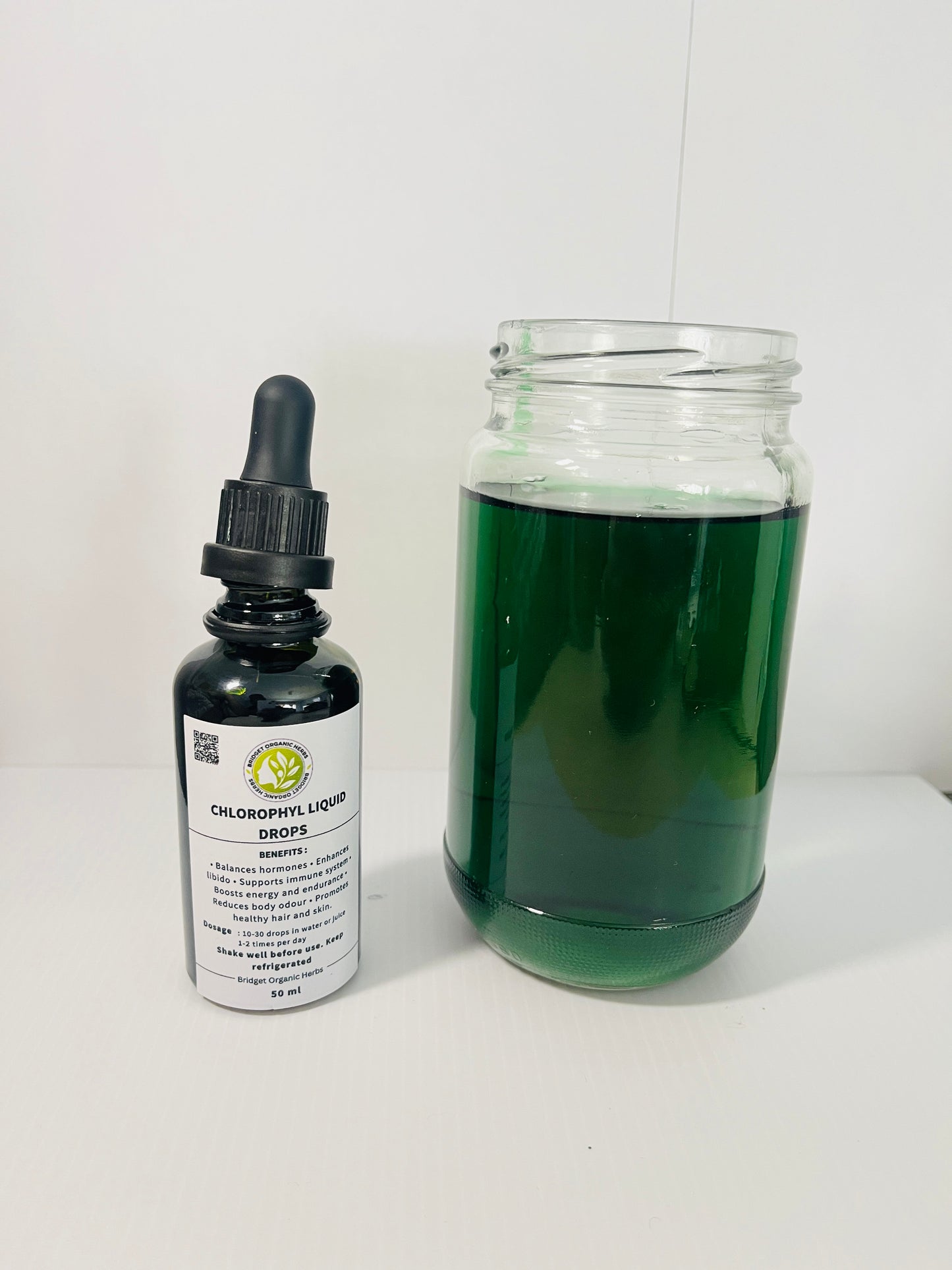 Chlorophyll Liquid Drops